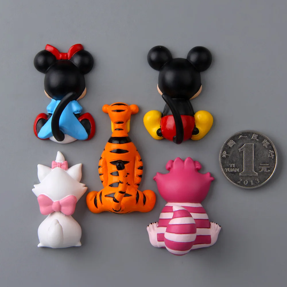 

Kawaii Disney Mickey Mouse Minnie Pooh Bear Tigger Marie Cat Refrigerator Paste Cartoon Figure Doll Fridge Magnet Decor Kids Toy