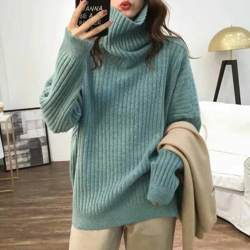 

Thickened loose slim sweater female season new Korean version of small fresh knit bottoming shirt.