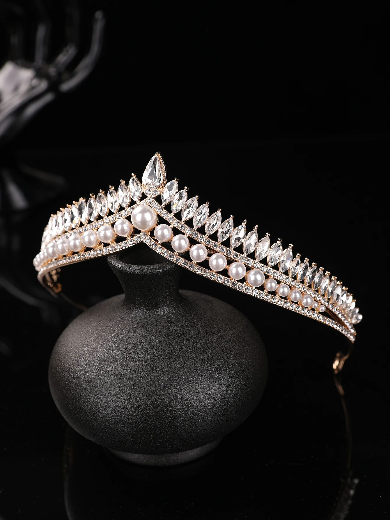 Perlen- und Strass-Brautkrone im Europäischen Palast-Stil, Luxuriöses Haaraccessoire für Hochzeiten und Festlichkeiten – Detail 7