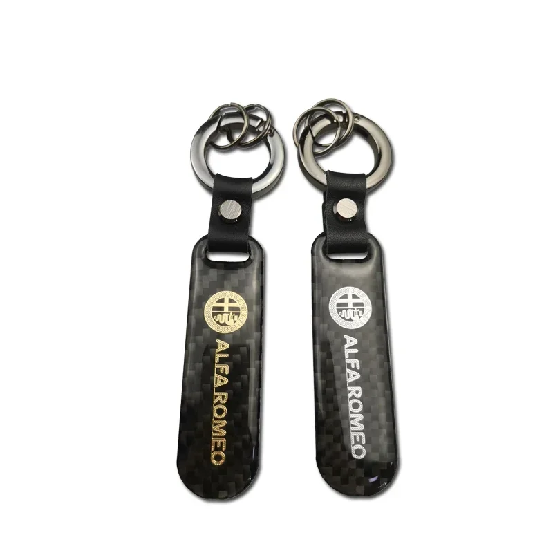 Alfa Romeo Carbon Sleutelhanger - Luxe cadeauverpakking