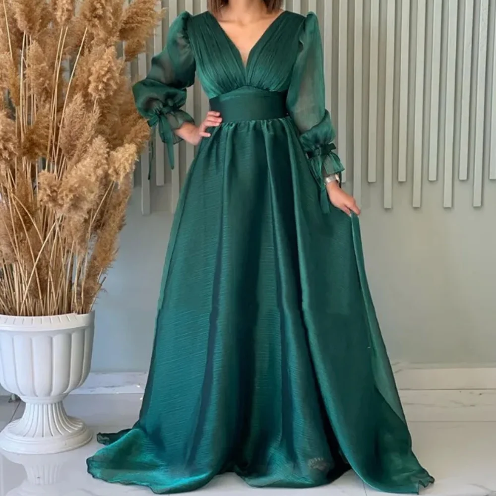 

Muloong V-Neck Sweep Train Women Elegant And Pretty Luxury Prom Dress