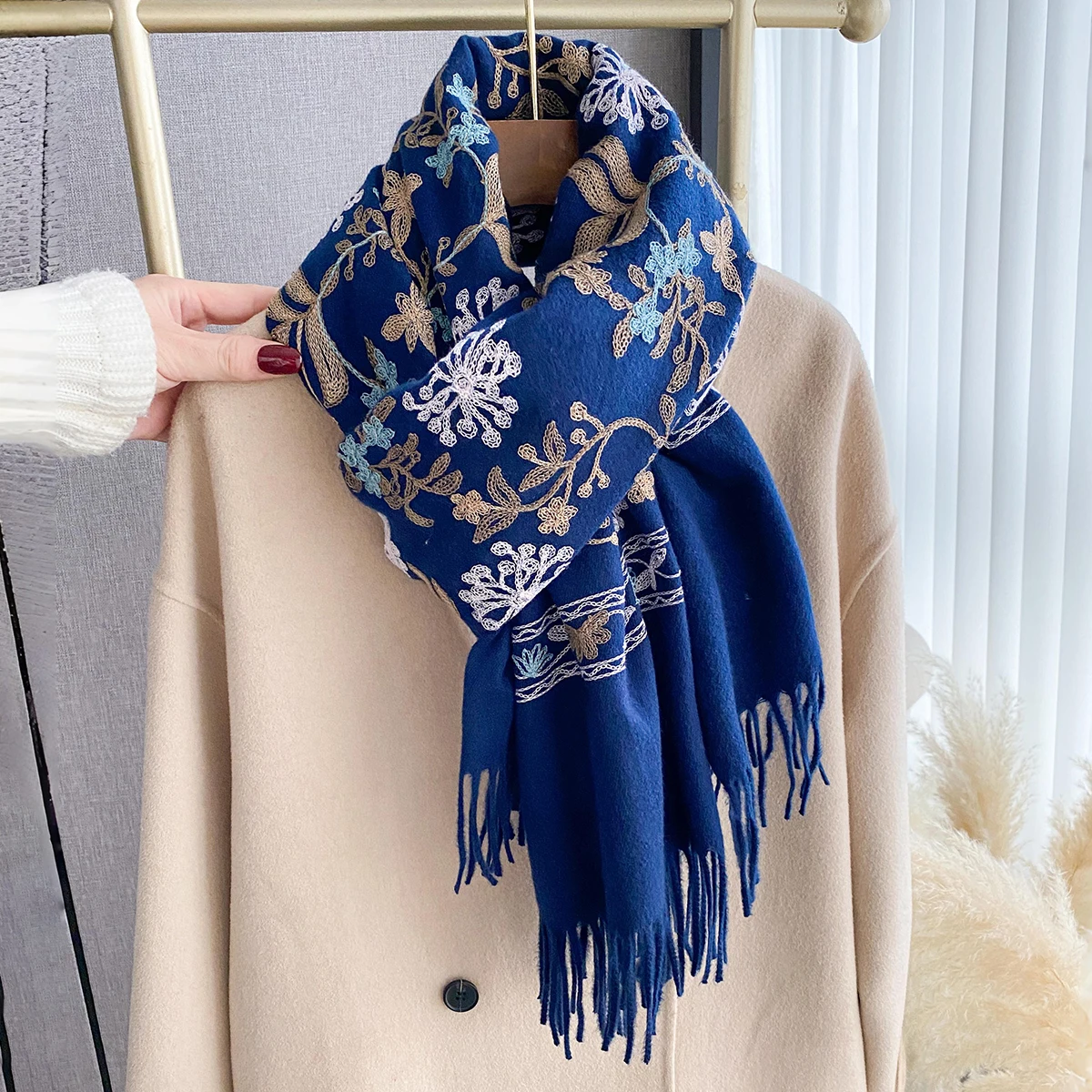 2025 Women Winter Fashion Warm Cashmere Scarf Embroidery Pashmina Blanket Thick Shawl Wrap Neckerchief Bufanda Echarpe Poncho