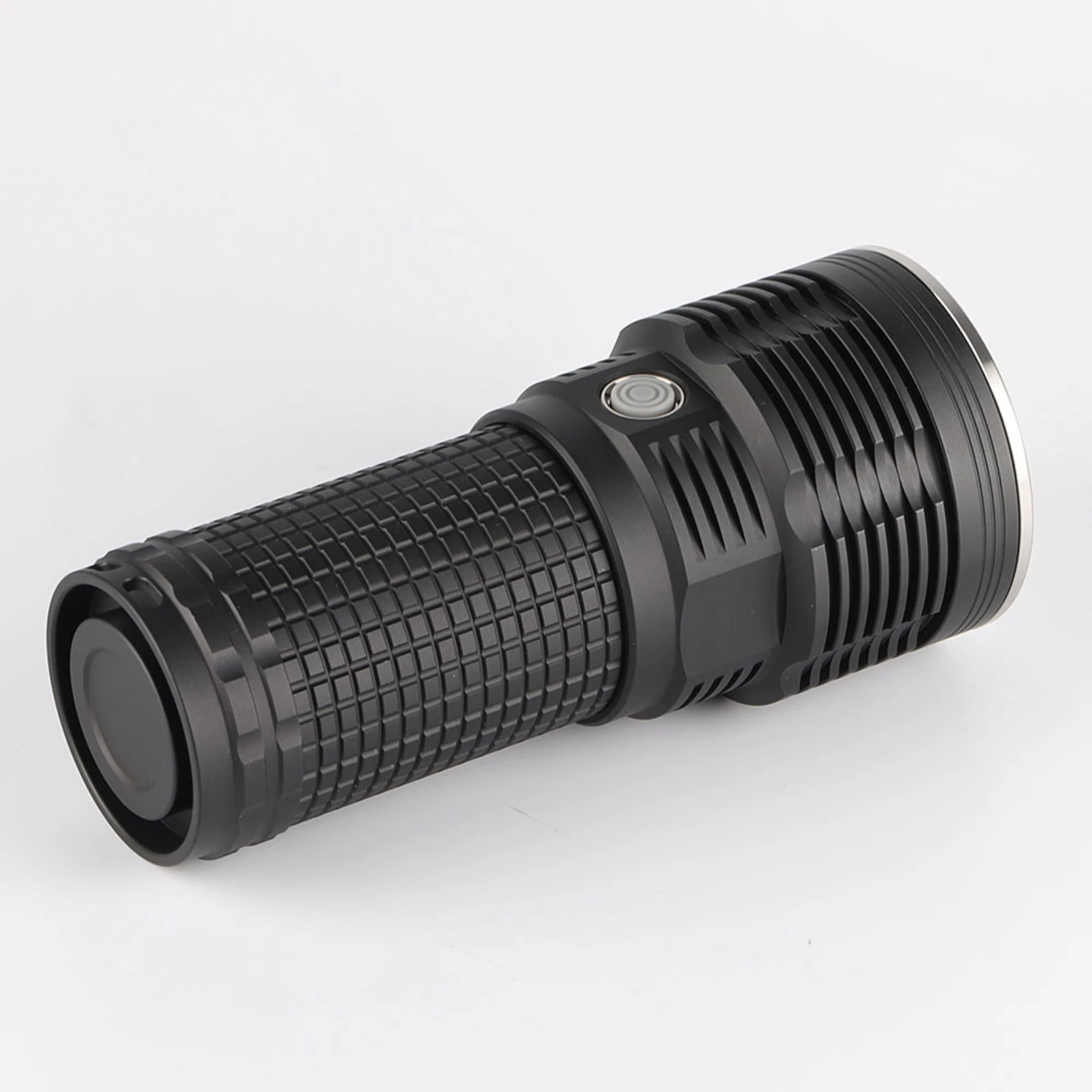 

6800LM Strong Light Flashlight High Power LED Flashlight With Temperature Control Function Camping Light