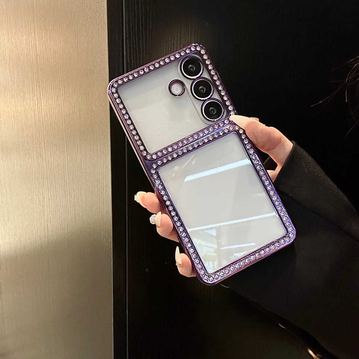 Elegant Glitter Diamond Clear Phone Case with Rhinestone Accents and Shockproof Design