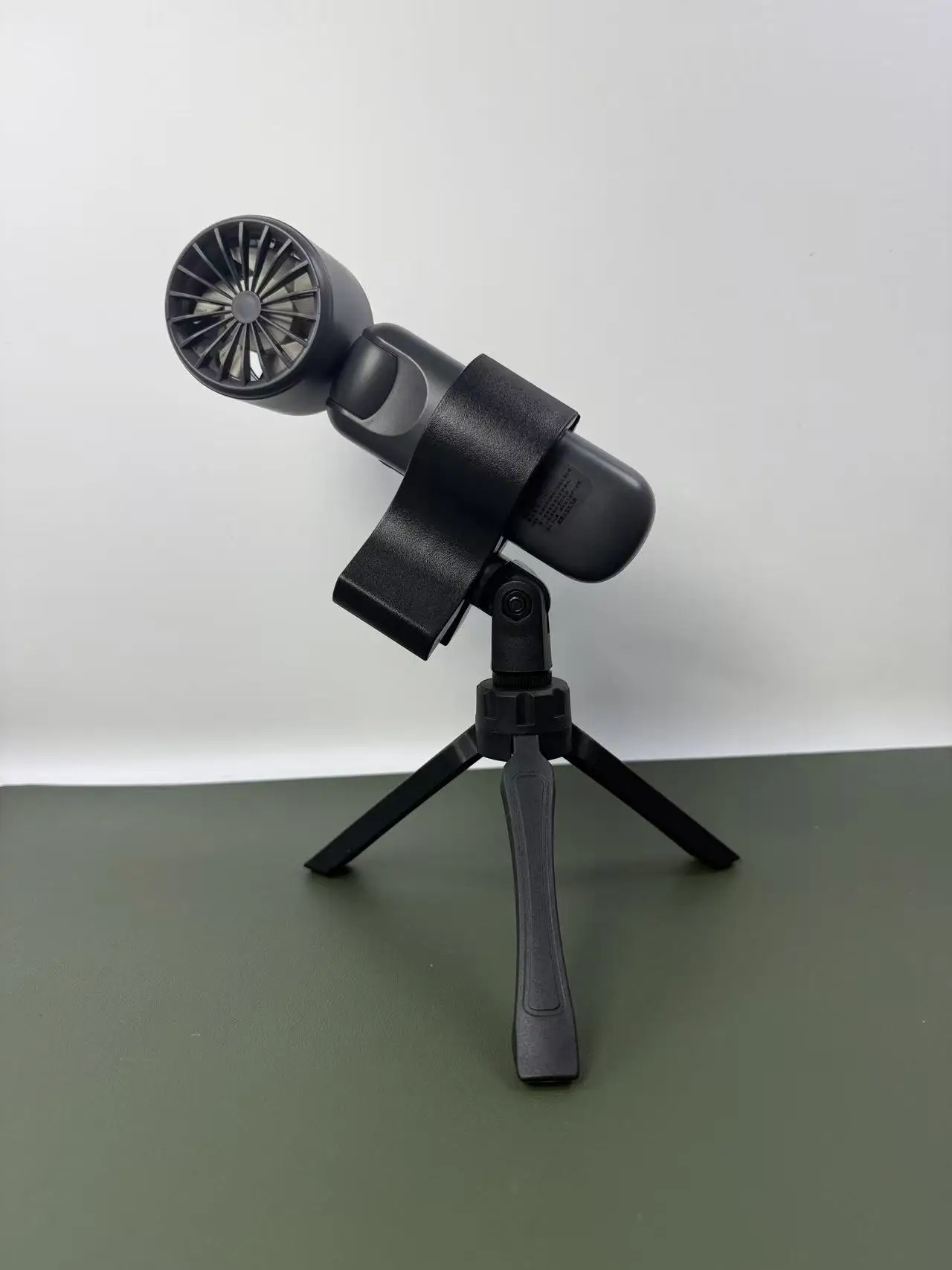 조정 가능한 높이 삼각대 데스크탑 팬 클립 브래킷 홈 오피스 책상용 소형 팬 고정 클립 스탠드