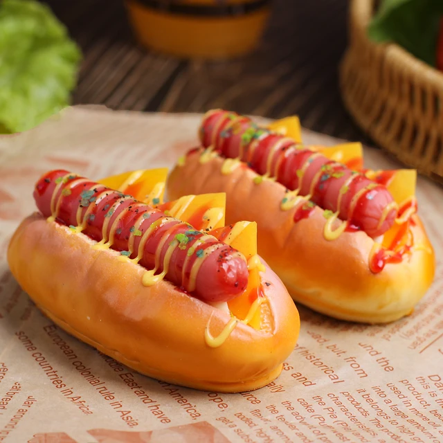 1Pc New Simulation Hot Dog Bread Food Model Bakery Sample Display Ornaments Food Shooting Props Kitchen Decoration 1