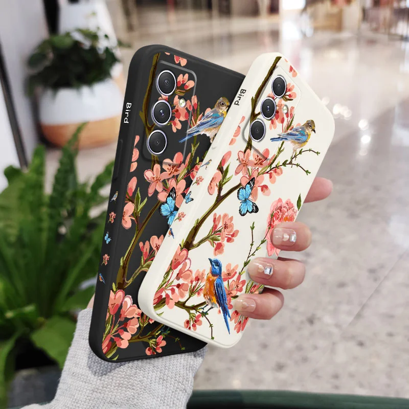 Elegant Bird and Floral Design Phone Case