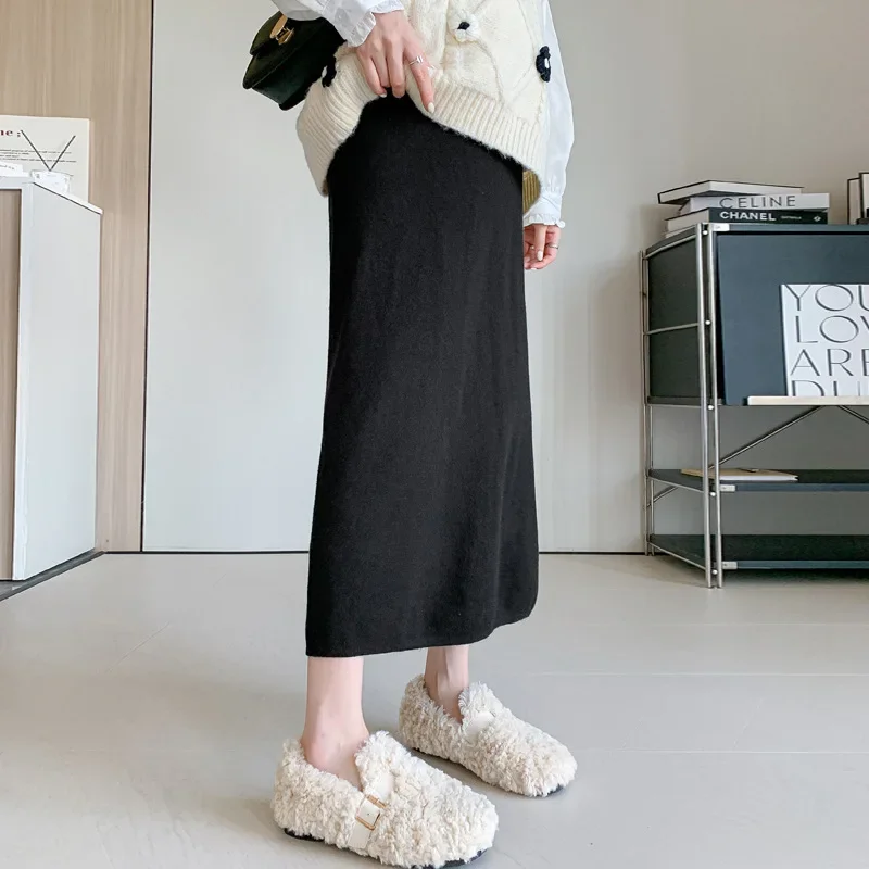 Maternity Fashion Knitted Mini Skirt Open Slit Design for Autumn Winter Casual Wear Slimming Straight Cut One Step Skirt