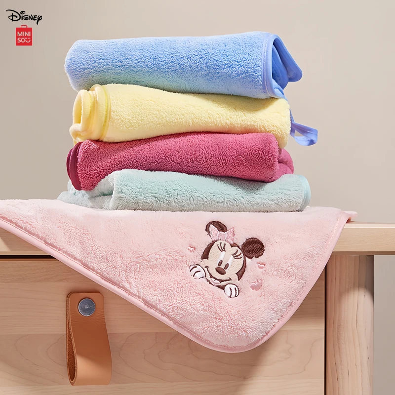 

MINISO Disney Donald Duck Face Towel Hydrophilic Cartoon Print Cotton Handkerchief Kawaii Minnie Cute Towel Set Children's Gifts