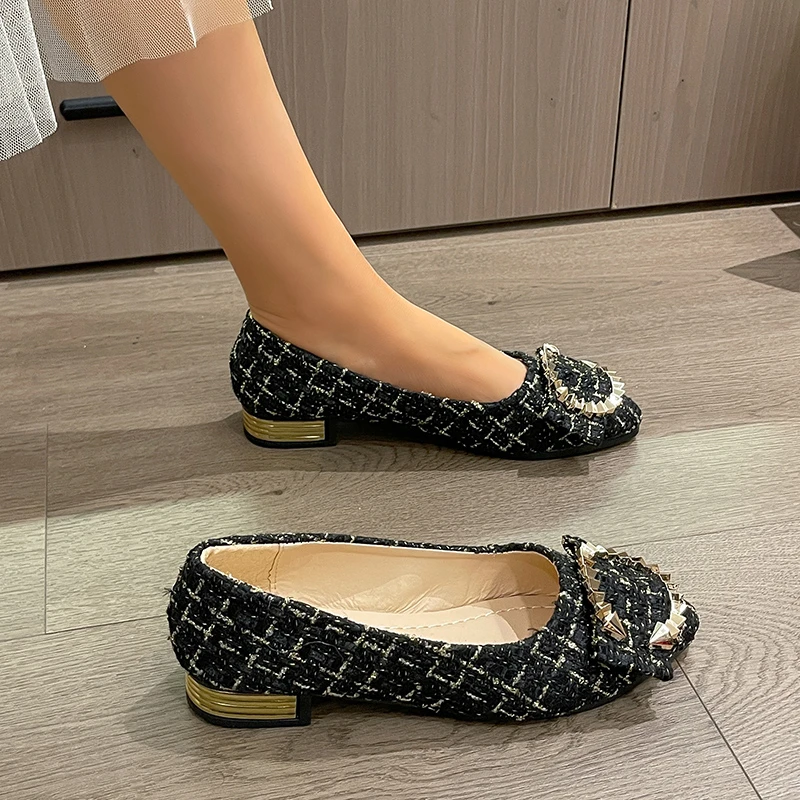 2024 neue Frühjahr und Sommer Spitz Bequeme Beiläufige Flache Schuhe Metall Dekoration Flacher Mund Atmungsaktive frauen Schuhe – Detail 13