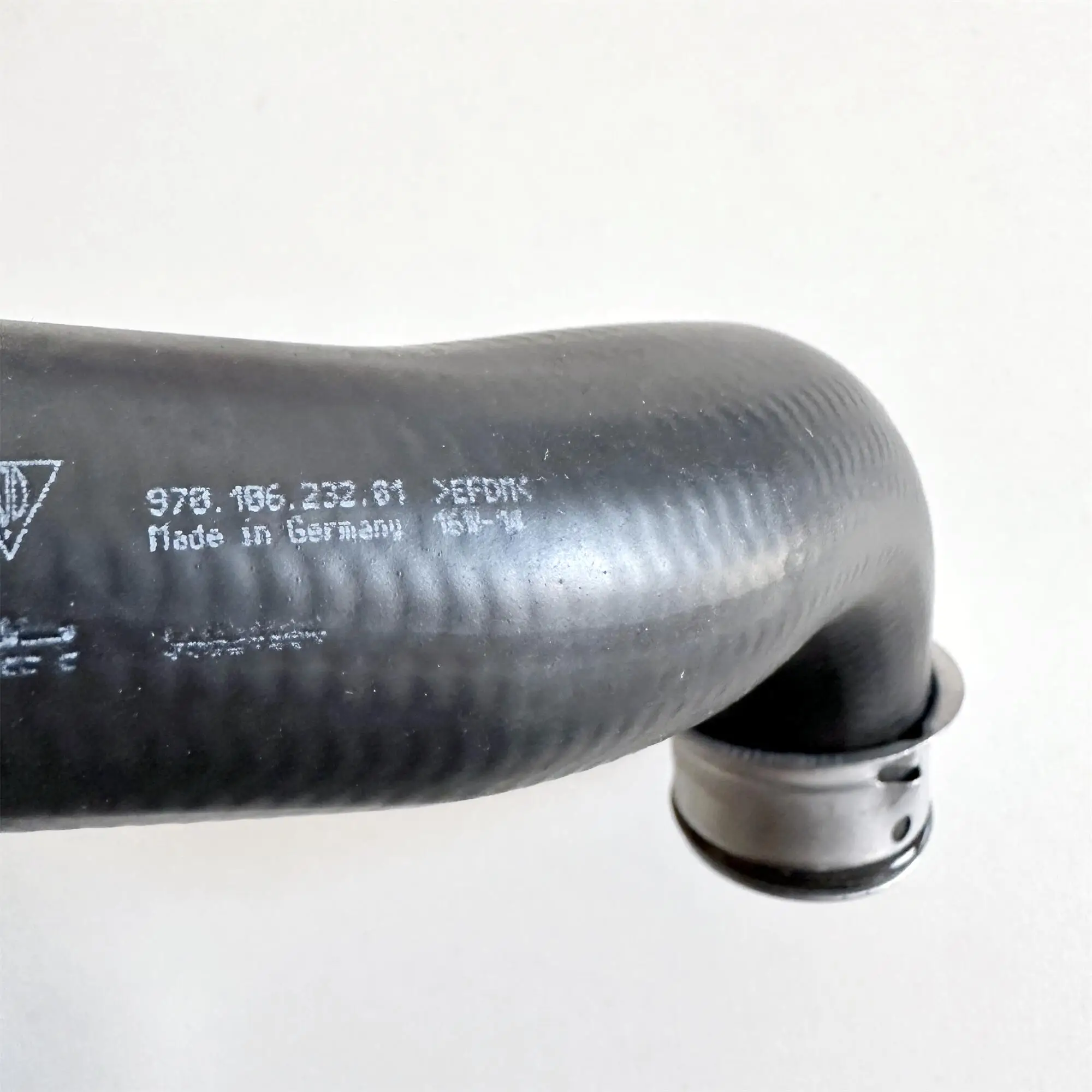 97010623101 97010623201 Distributor Tube for Panamera