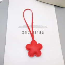 Exquisite Leather Flower Bag Pendant with Key Lanyard - Fashionable Jewelry Wholesale (Red)