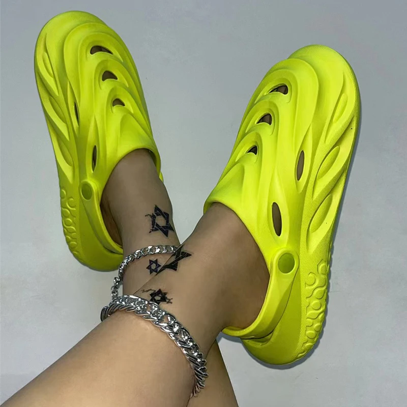 

2023 New Designer Men Casual Hole Slides Shoes Beach Sports Sandals Mules Slipper Clogs Women Eva Clog Sandals Hollow Slippers