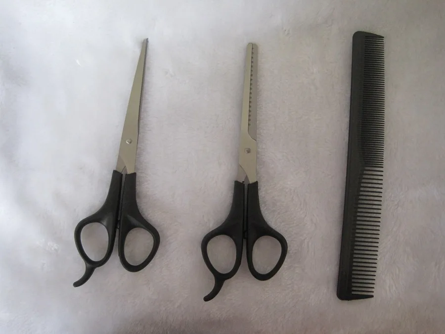 Description Picture 3 of item3PCS Hairdressing Scissors 6 Inch Scissors Kit Tool for Cutting Thinning Hair Comb Barber Accessories Salon Hairdressing Shears