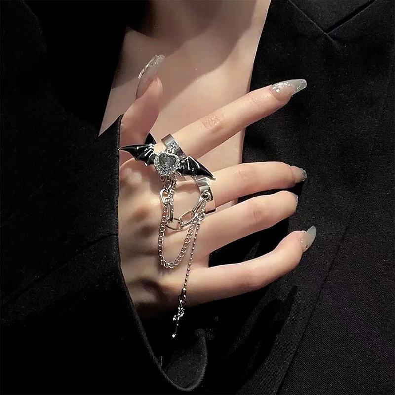Y2K Punk Gothic Black Bat Wing Cross Chain Rings for Men Women Hip Hop Crystal Heart Cross Irregular Rings Jewelry