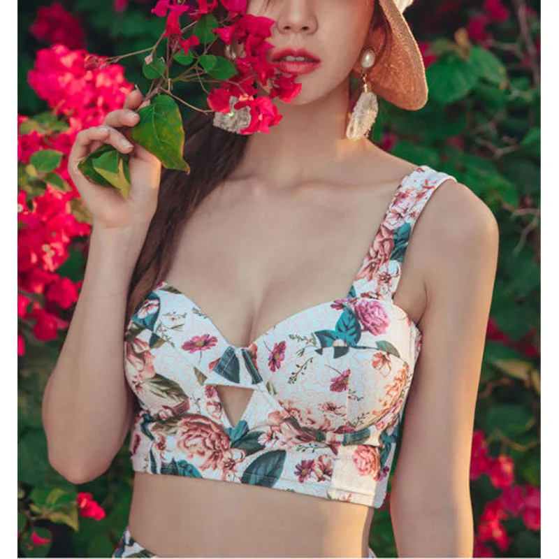 Summer New Fragmented Flowers Little Fresh With Chest Pad Without Steel Support Bikini Beach Vacation Two-piece Set Swimsuit