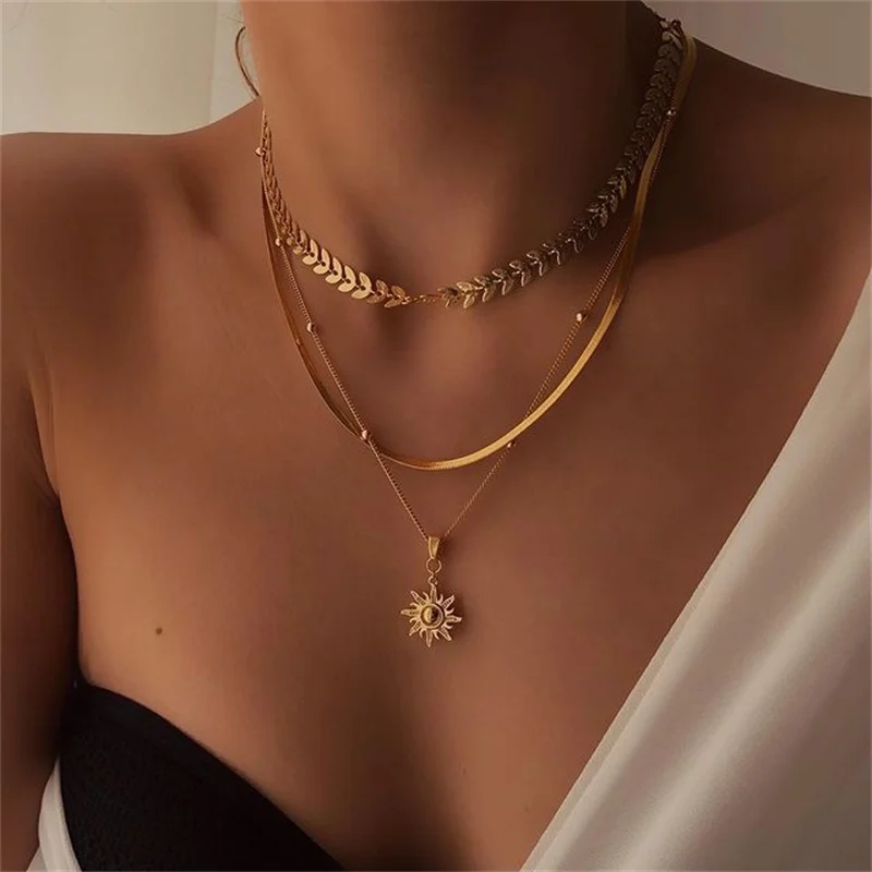 Punk Gold Color Multilayered Necklace Women Simple Vintage Chain Butterfly Snake Pendant Choker Jewelry Wedding 2024 NewTrendy