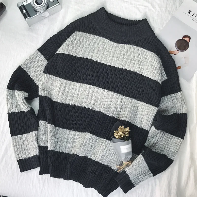 Light gray 906 half turtleneck stripes