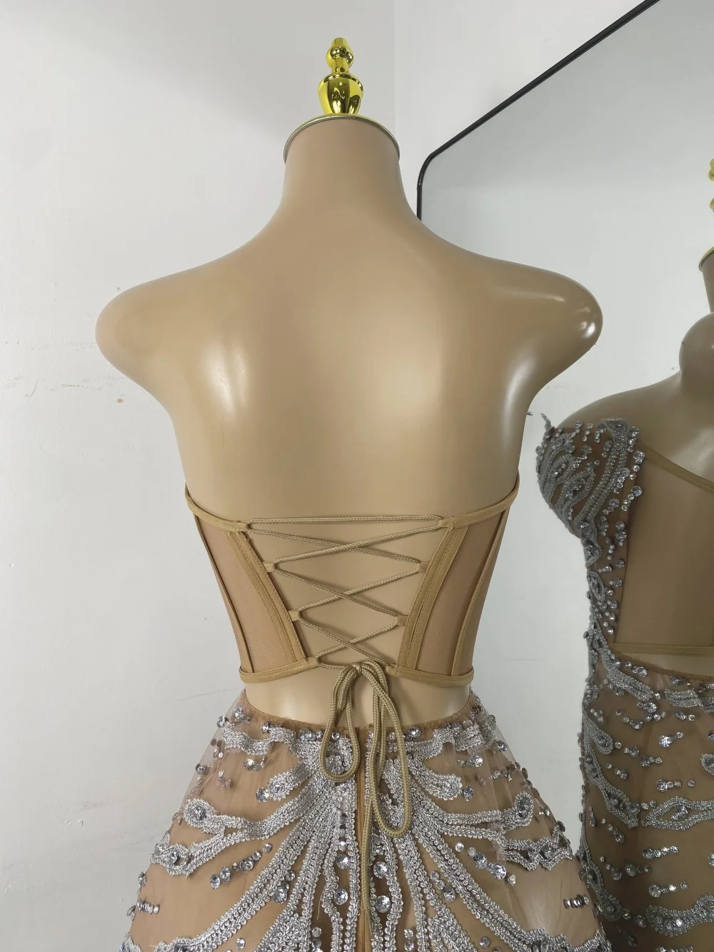 Luxury Women Sexy Sparkly Crystal Sequins Mesh See Through Openback Outfit Birthday Dress Dancer Performance Stage Costume