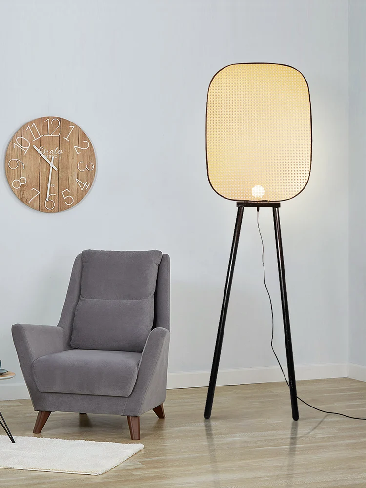 

FQ New Chinese Nordic Creative B & B Restaurant Vertical Lamp