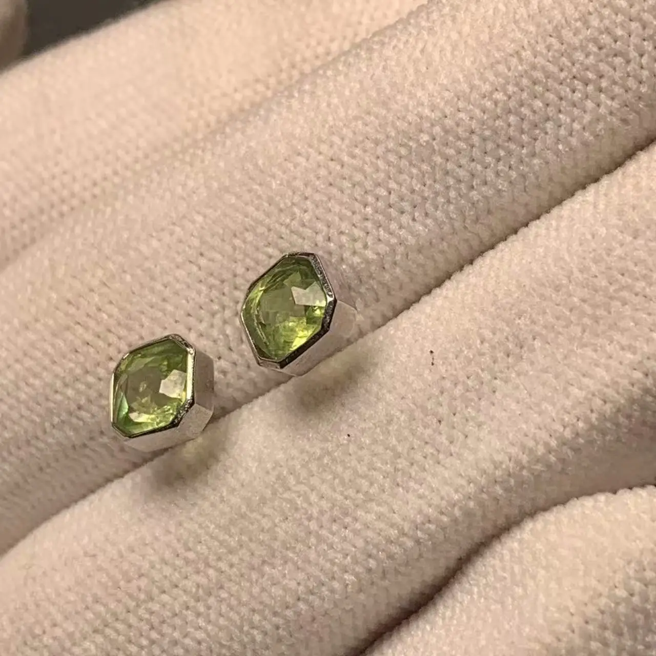 4MM Natural Peridot Stud Earrings For Women Jewelry Gift Simple Peridot Jewelry Green