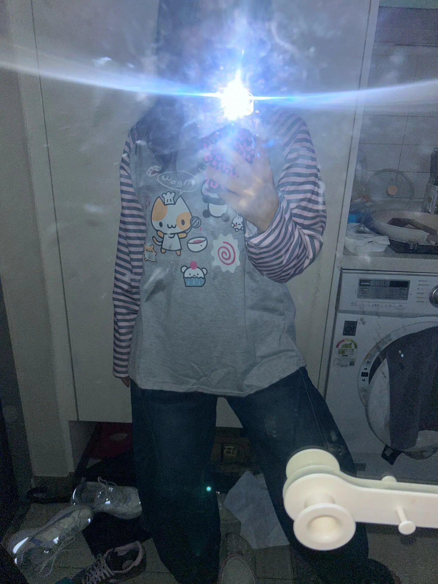 Cat Cafe Sweatshirt - Harajuku Aesthetic photo review