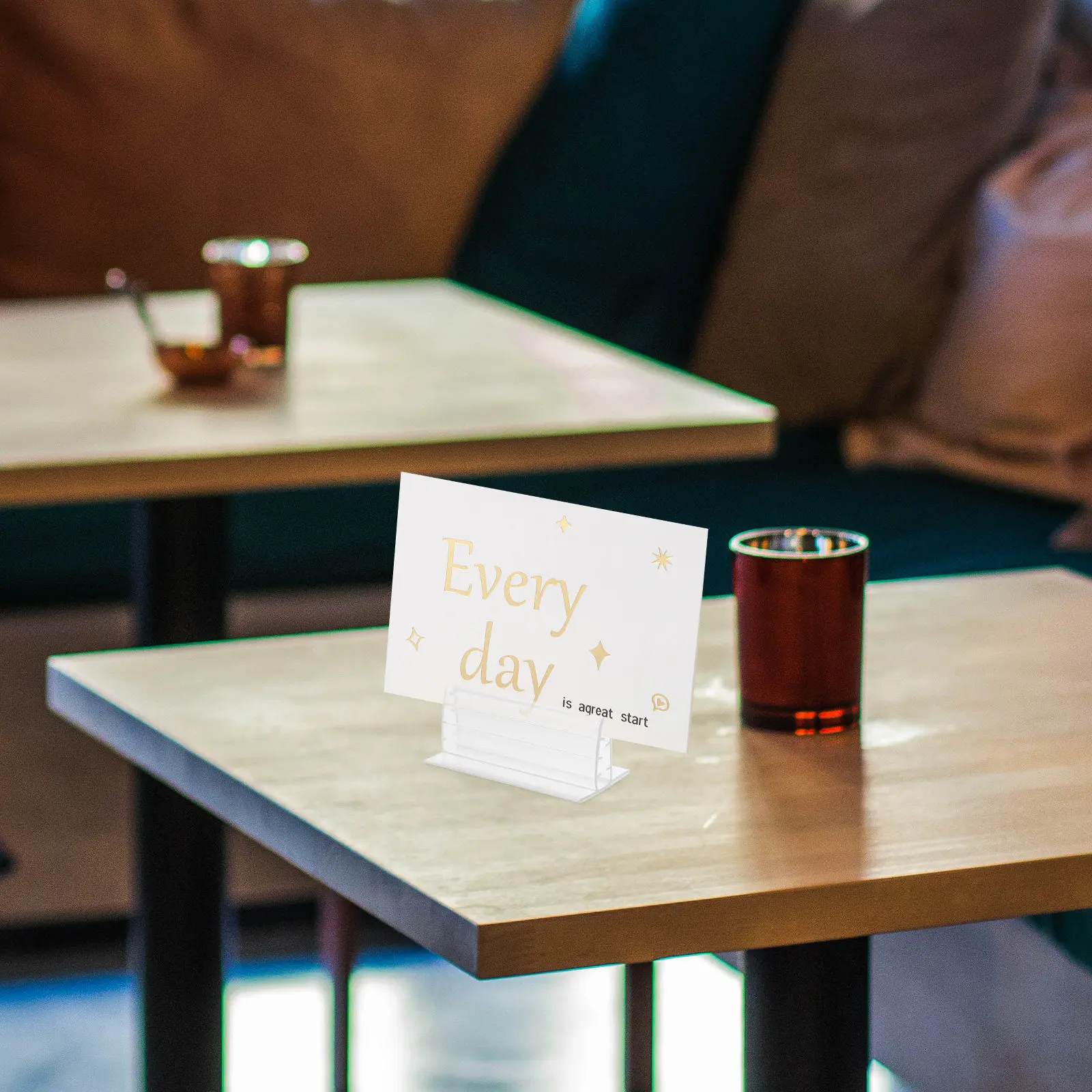 12Pcs 패널 사인 홀더 접착식 미니 재채기 방지 가드 홀더 이름표 카드 티켓 디스플레이 테이블 번호 홀더 가드 사인 홀더