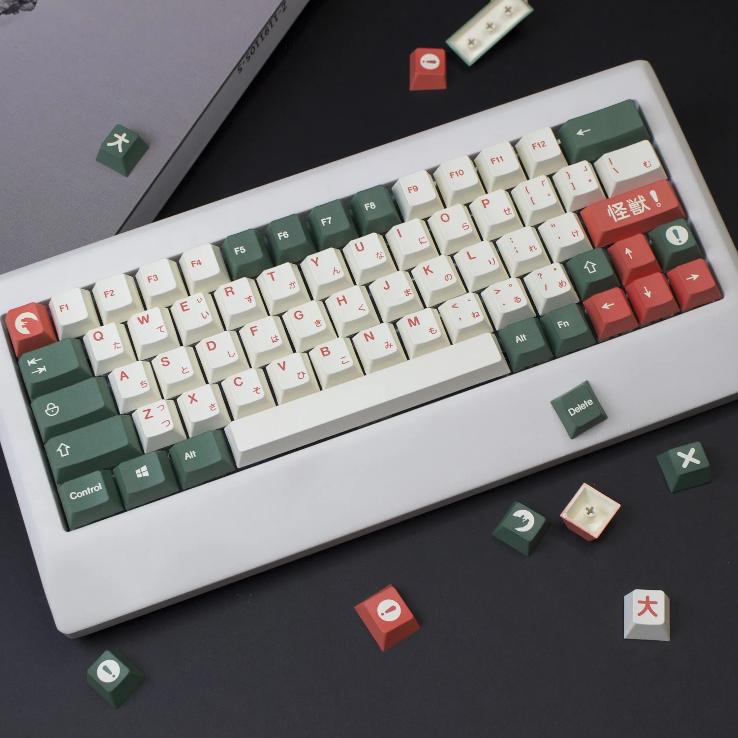 

Monster Keycaps for Mechanical Keyboard PBT 5 Side Dye Sub Cherry Profile 143 Keys Green Red White Color Japanese GK61 PC Game