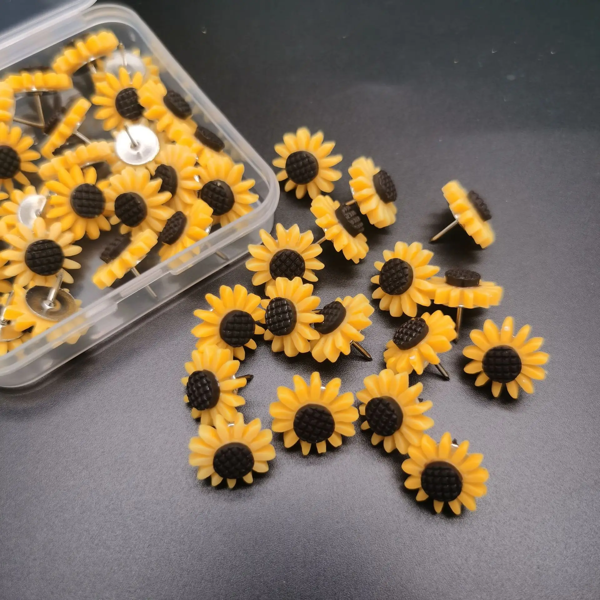 Push Pins Thumbtack Sunflower Shape Push Pins Thumb Tacks for Notice Board Cork Board Paper Photo Wall Studs Pins Sationery Office Supplie