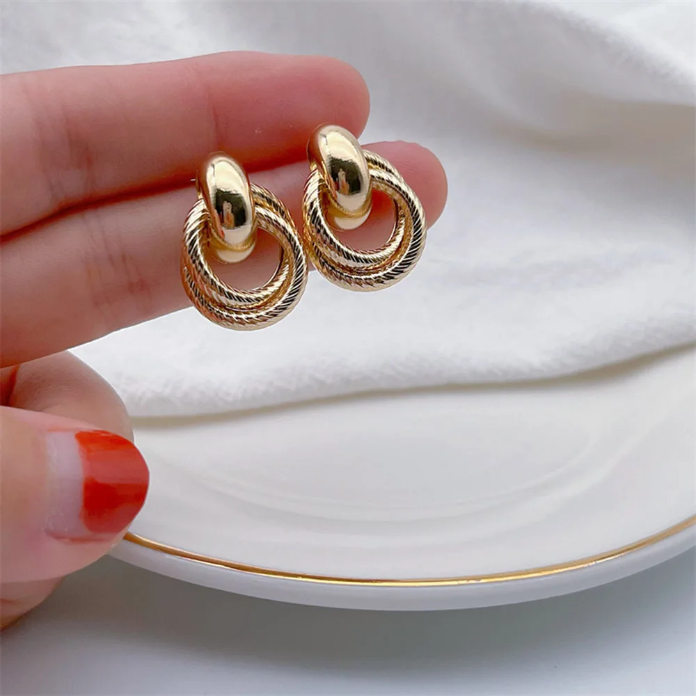 Korea Style Vintage Gold Color Geometric Clip On Earrings Fake Piercing Statement Jewelry Party Gift
