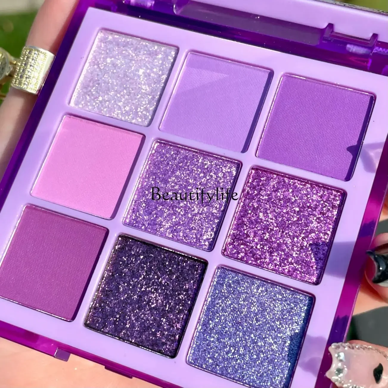 

Nine-Color Eyeshadow Pearlescent Thin and Glittering Brightening Polarized Matte Long-Lasting Eye Makeup