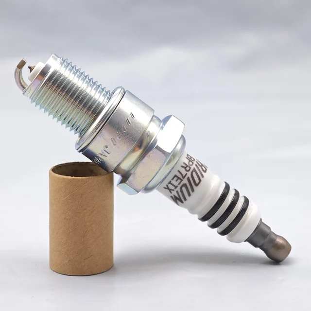 Bougie D'Allumage TORCH B8RH-9 - Compatible NGK CR8EH-9, Denso U24FER9 - Pour Harley Davidson