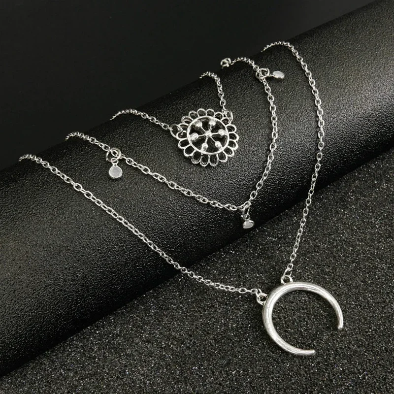 

Silver pendant necklace fashionable and elegant moon star pendant handmade clavicle chain bridal jewelry accessories women gifts