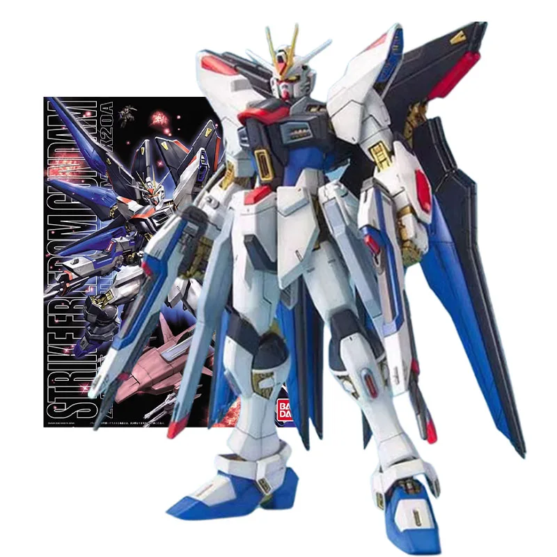 Disponibile Bandai Genuine Gundam Model Kit Mg 1/100 Zgmf-X20A Strike Freedom Gundam Collection Gunpla Action Figure Per Giocattoli Per Bambini
