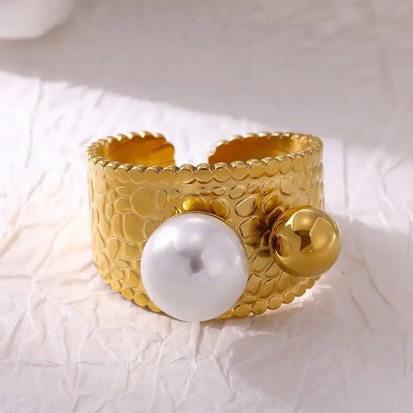 Vintage Geometric Pearl Ring