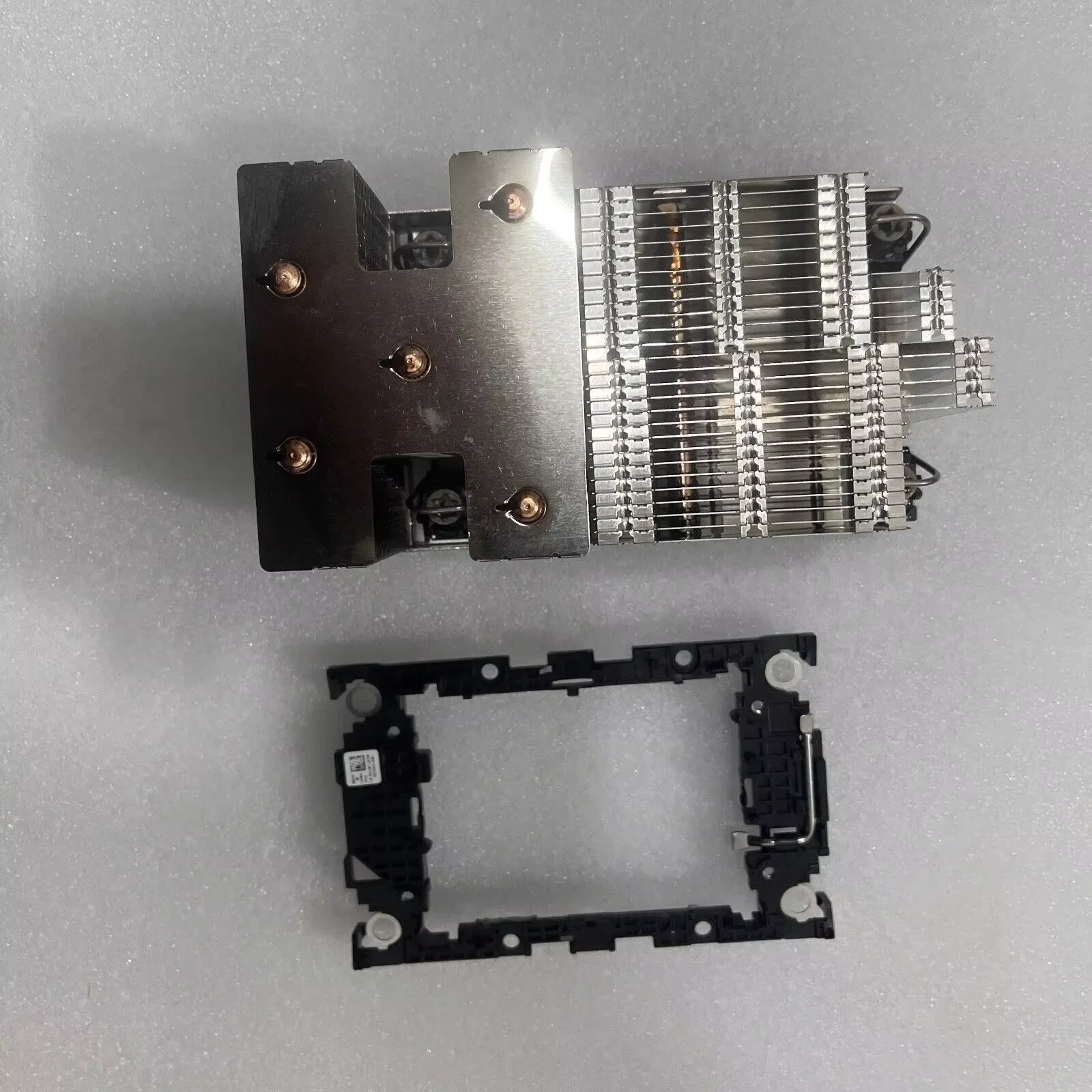 0YHJKY PowerEdge R760xs High Performance Heatsink with/Cage YHJKY,New! 2 S3e21496973d14602807cb8e5317e63bcd