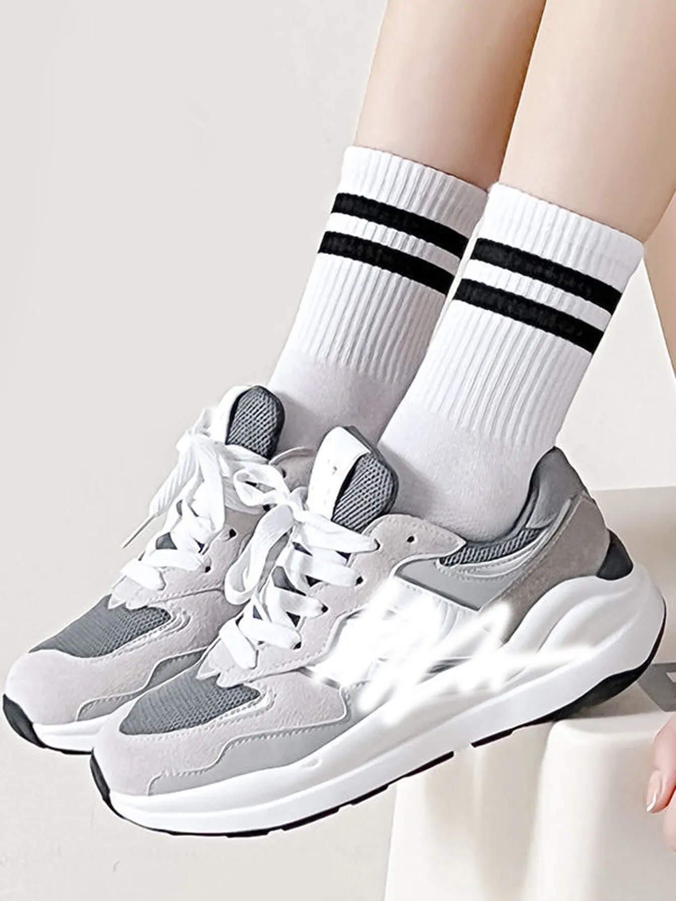 Women's Stockings Set 6 Pairs High Tube Mid Length Pure Black And White With Parallel Bars Sweat Absorption