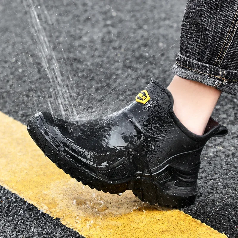 Bottes de pluie sportives courtes homme antidérapantes en PVC pour pêche active et confort