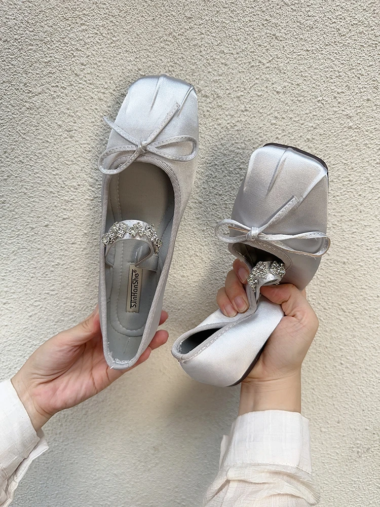 

Женские туфли на низком каблуке, повседневные женские кроссовки на плоской подошве с бантом, Мягкие осенние Классические Осенние Туфли-бабочки со стразами, новинка в виде бабочки-kn
