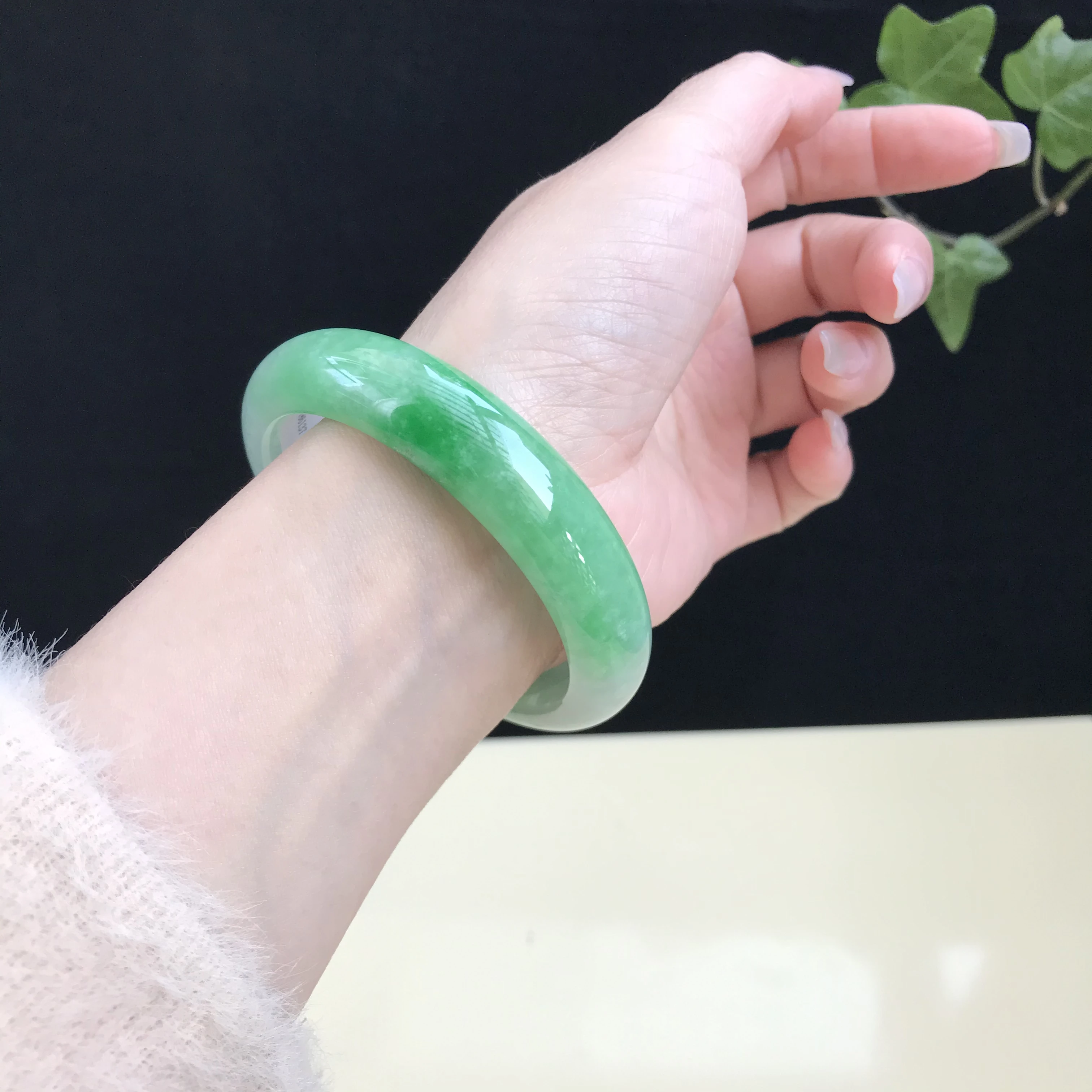 

100% подлинный высококачественный браслет из нефрита в Бирме, ювелирные изделия, женская бижутерия, 58 мм (с сертификатом)