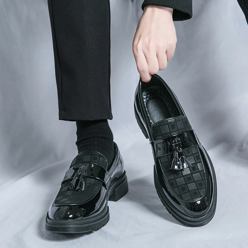 Leather Shoes For Men Business Formal Dress Tenis De Hombre Moccasins Mokasin Tenis Caballero Designer fashion
