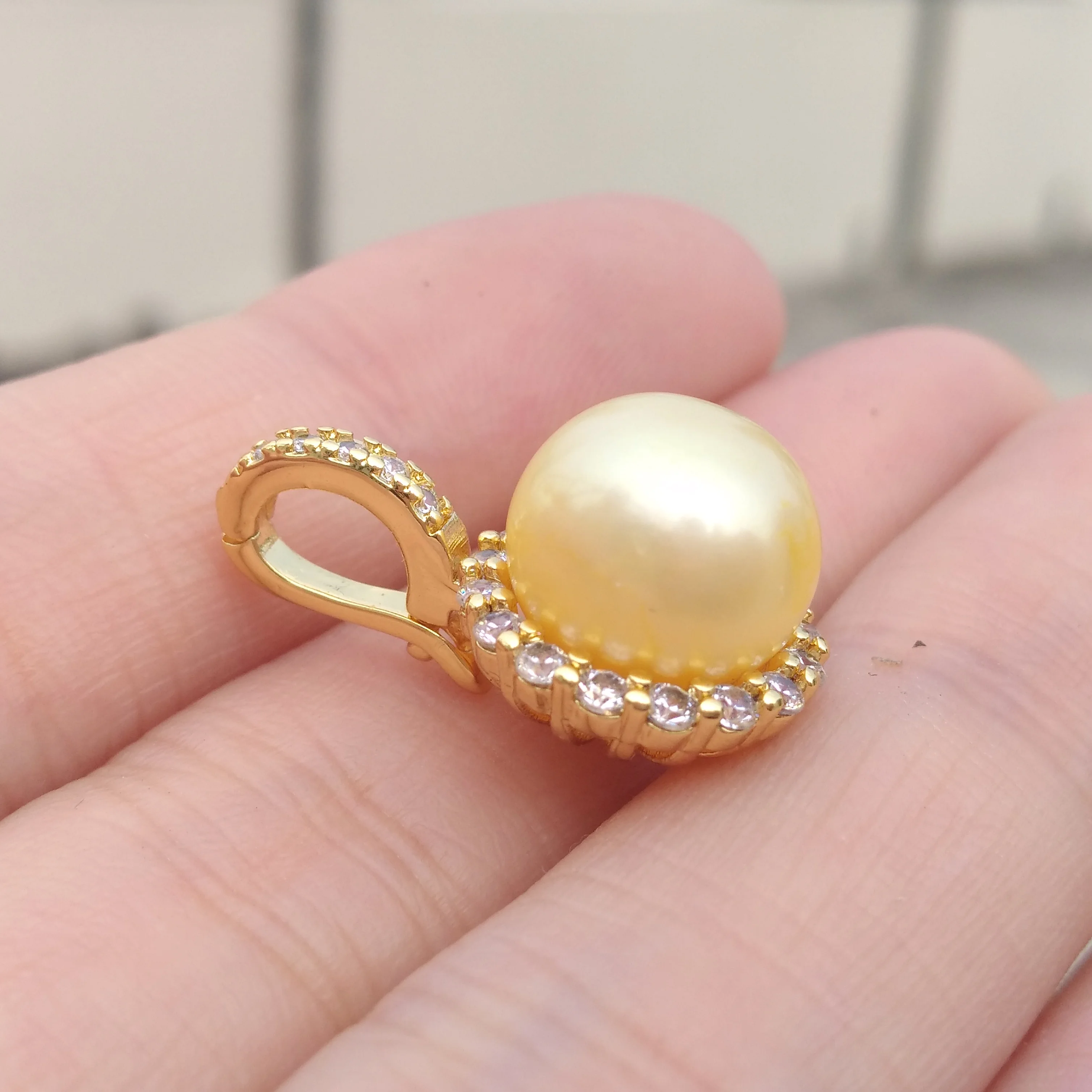 

Sumptuous Genuine AAAA+ 9-10mm South Sea Yellow Real Natural Pearl Zircon Pendant 925 Sterling Silver Free Shipping