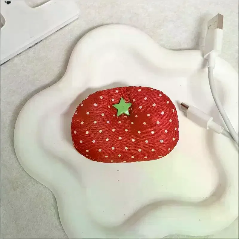 새롭고 귀여운 토마토 모양의 데이터 케이블 정리함, 충전 케이블 와인더, 이어폰 케이블 정리함, 패브릭 고정 및 정리 도구