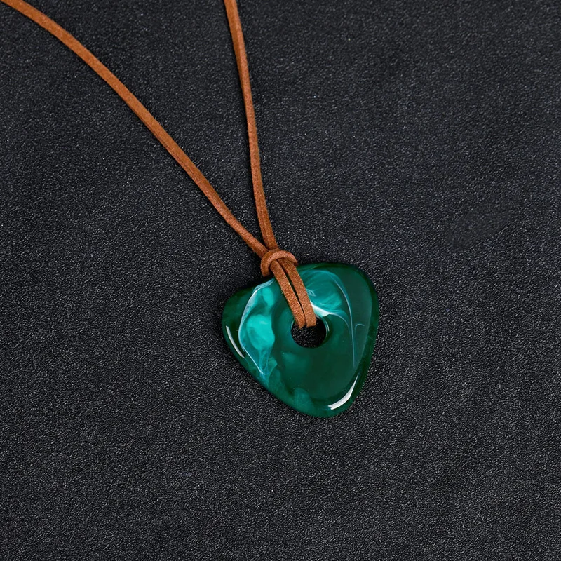 Film Coraline Sehenstein Schlüsselanhänger Grüner Stein Halskette Laika Libelle Haarnadel Cosplay Kostüm Ohrringe Schmuck Geschenke – Detail 10
