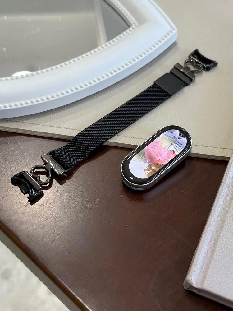 Heart-Shaped Milanese Mesh Magnetic Watch Strap with Clasp
