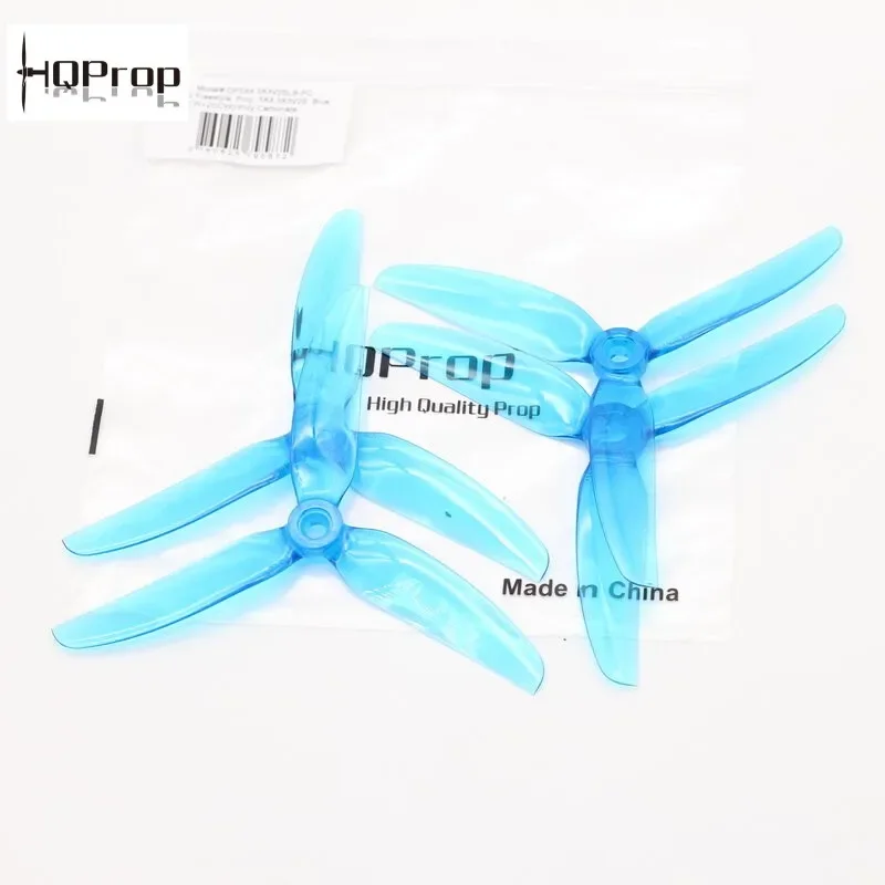 Détail d'une hélice drone course avec finition soignée, mix de couleurs pour un style unique en vol.