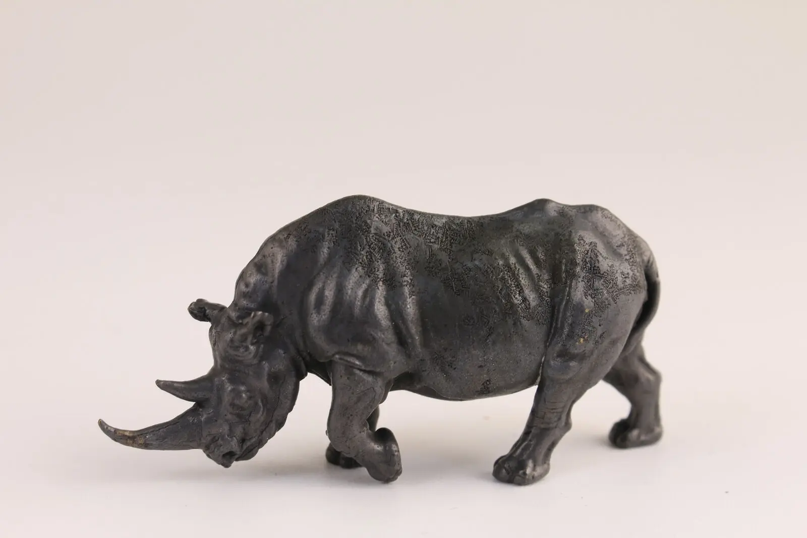 Rare Chinese copper rhino Figure statue collect bronze good stand table decor 2