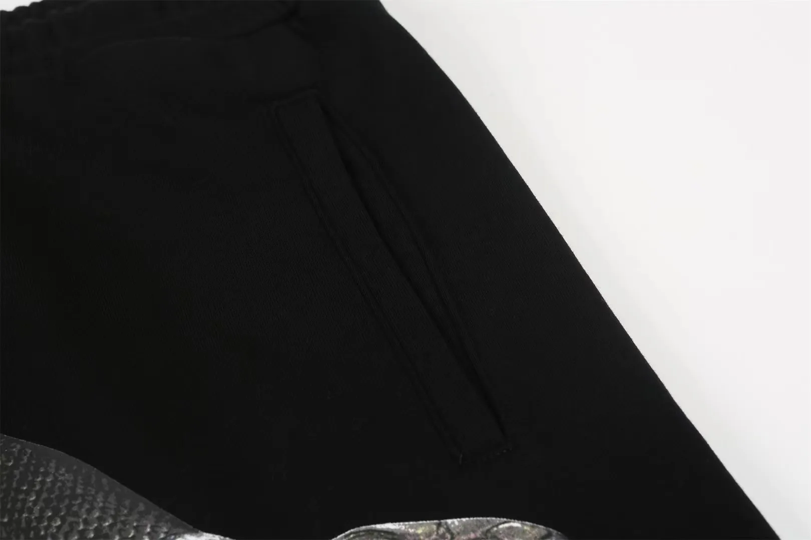 Genuine Marcelo Burlon Mb Viper Wings Shorts Printed Trendy Men's and Women's Versatile Basketball Training Shorts 4