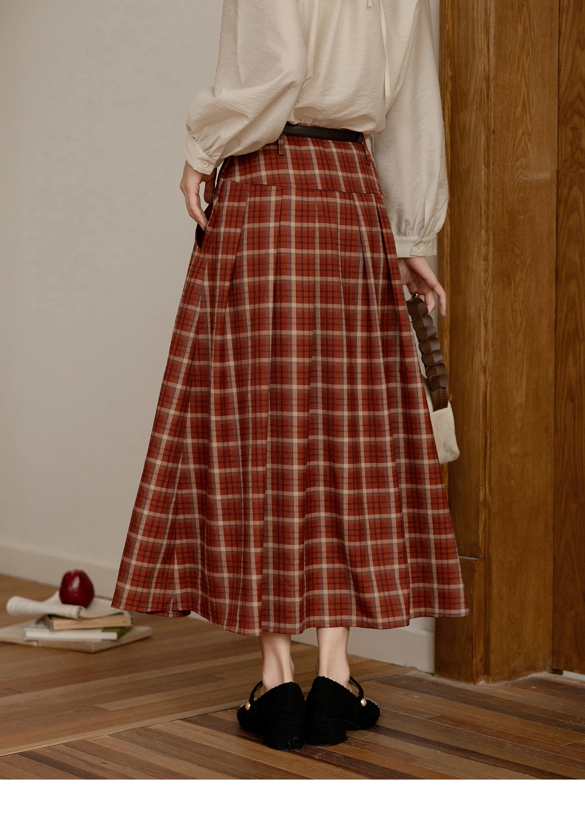 [ミディスカート]MIDNIGHT MOVE pleats skirt FEKETE（フェケテ）の「LOW WAIST MIDI PLEATS SKIRT / ロー