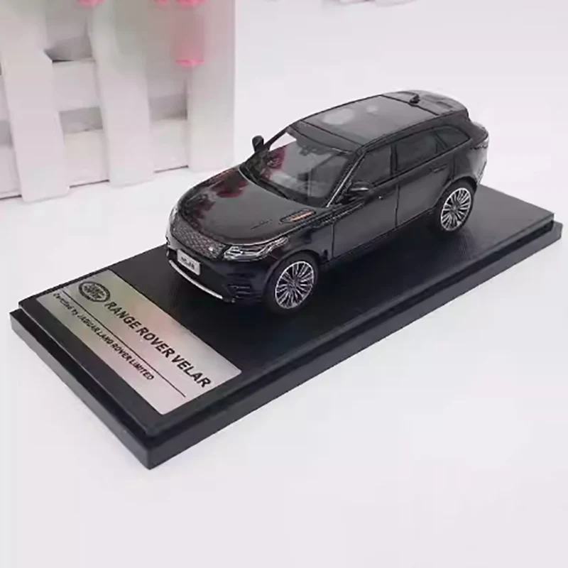 RANGE ROVER VELAR 1/43 ミニカー Range Rover Velar Toy Car – FAO Schwarz